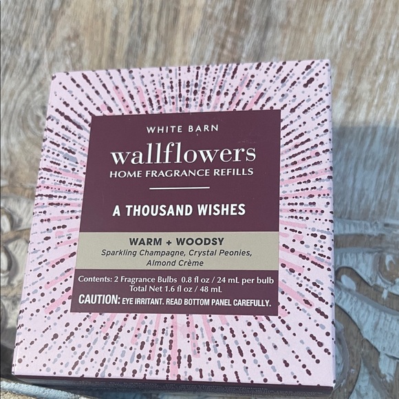 White Barn Wallflowers Fragrance Refills - Pink and Brown - Picture 1 of 3